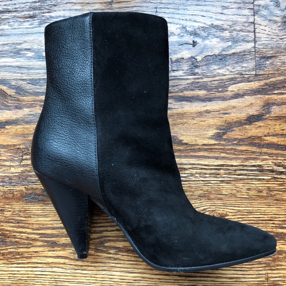 Stuart Weitzman boots - Picture 2 of 5